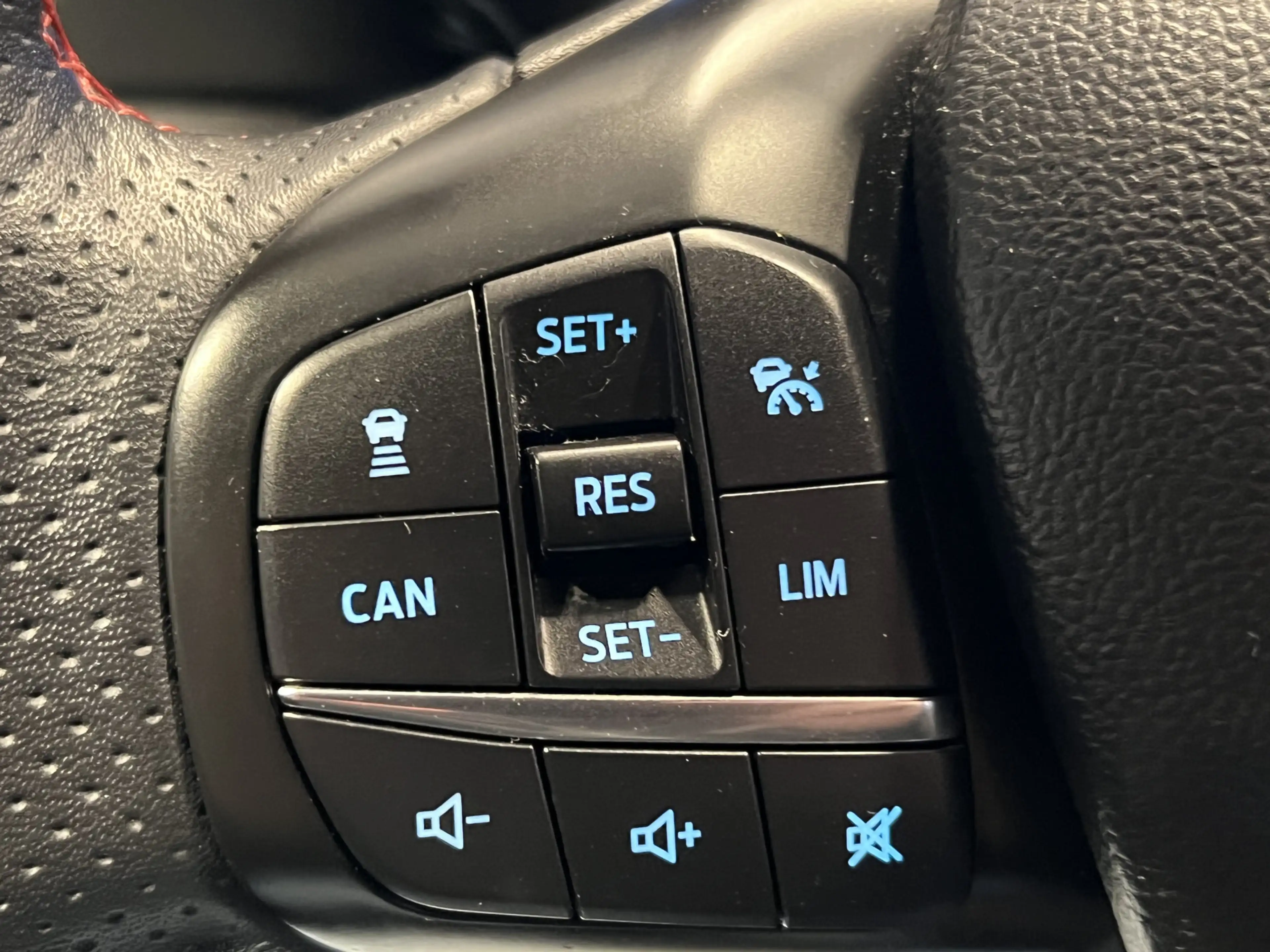 Ford Focus Wagon 1.0 EcoBoost Hybrid ST Line X Business | Nav — photo 20