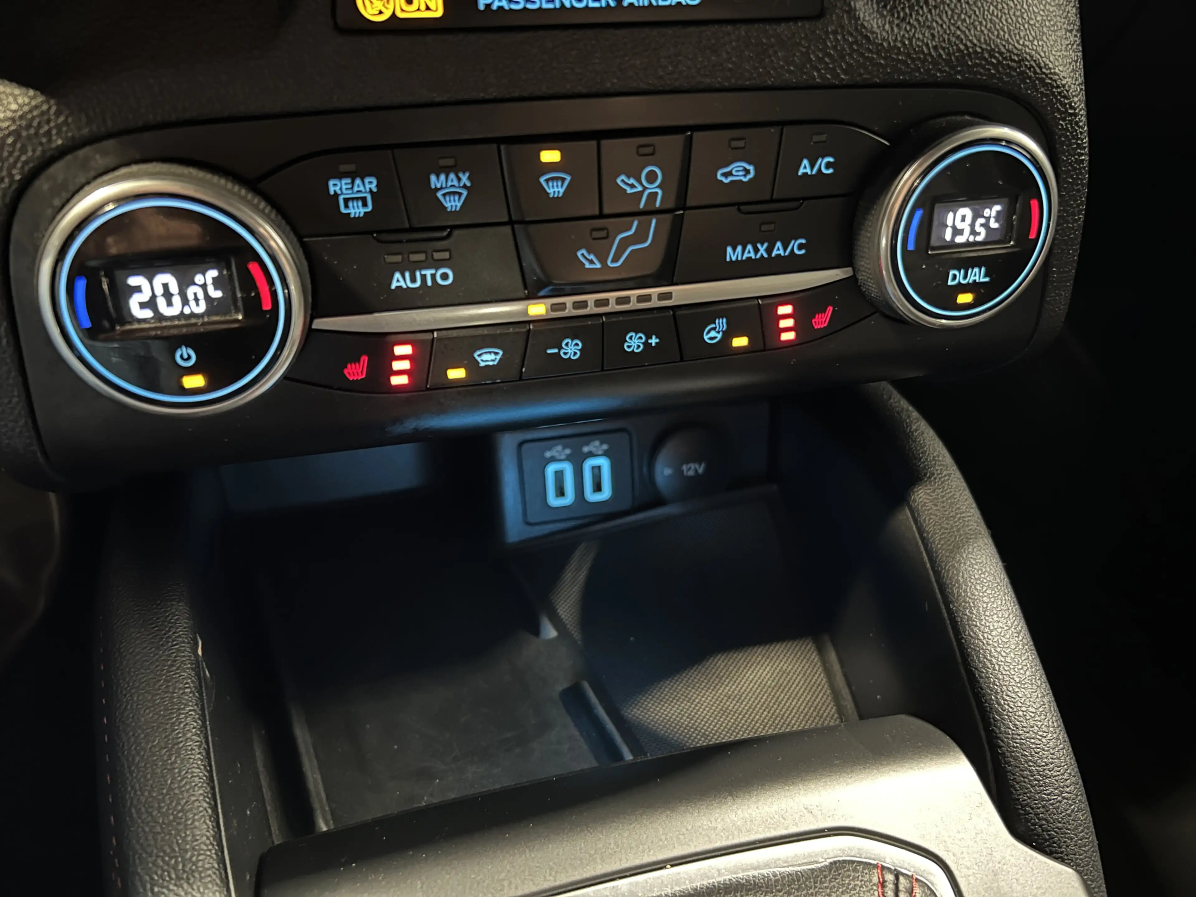 Ford Focus Wagon 1.0 EcoBoost Hybrid ST Line X Business | Nav — photo 14