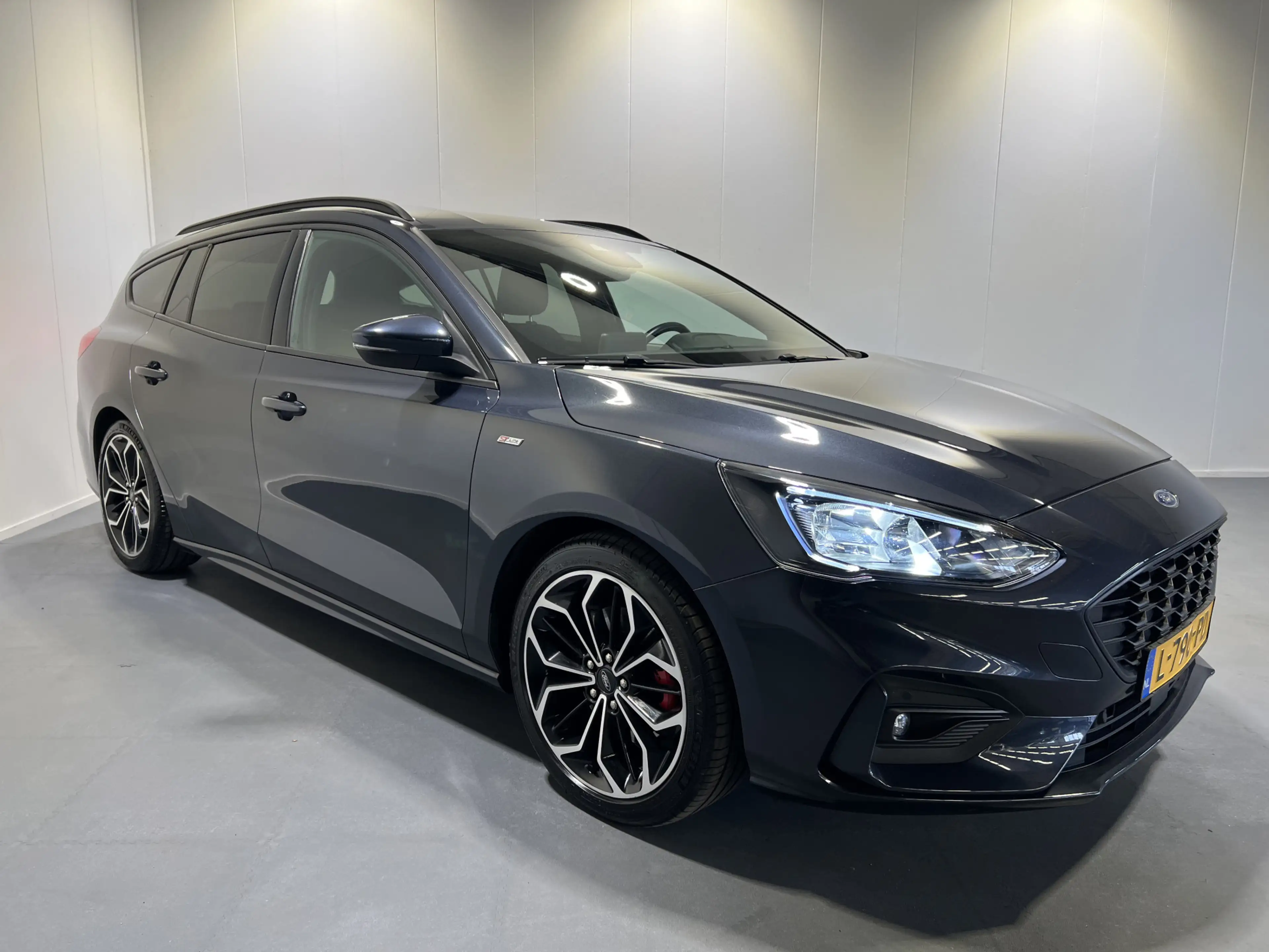 Ford Focus Wagon 1.0 EcoBoost Hybrid ST Line X Business | Nav — photo 36