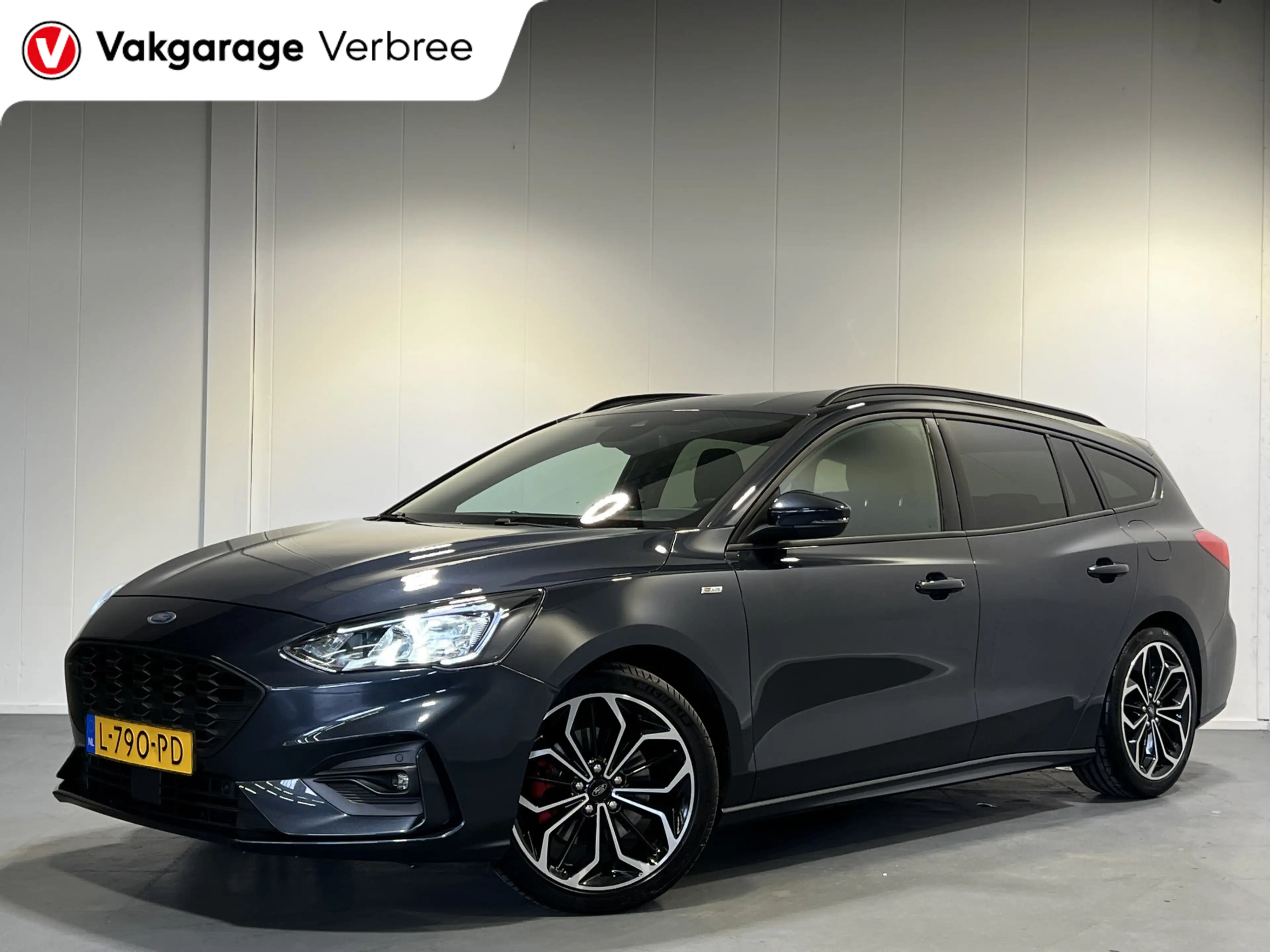 Ford Focus Wagon 1.0 EcoBoost Hybrid ST Line X Business | Nav
