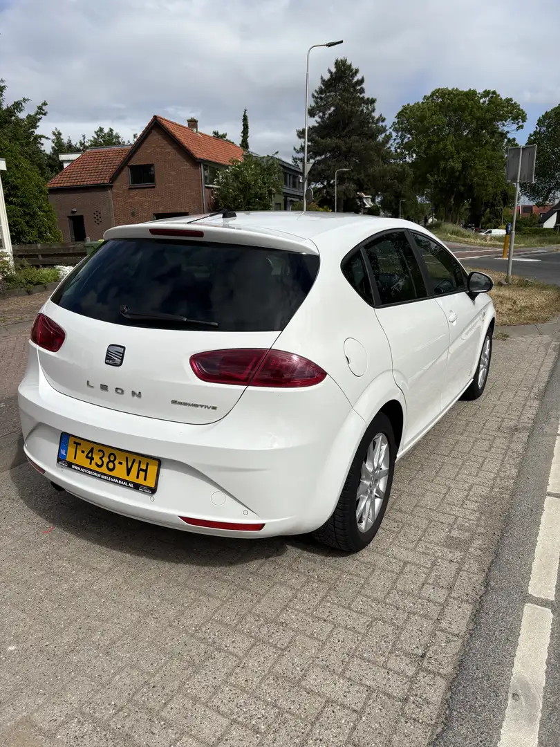 SEAT Leon 1.2 TSI Eco.Bns COPA Wit - 2