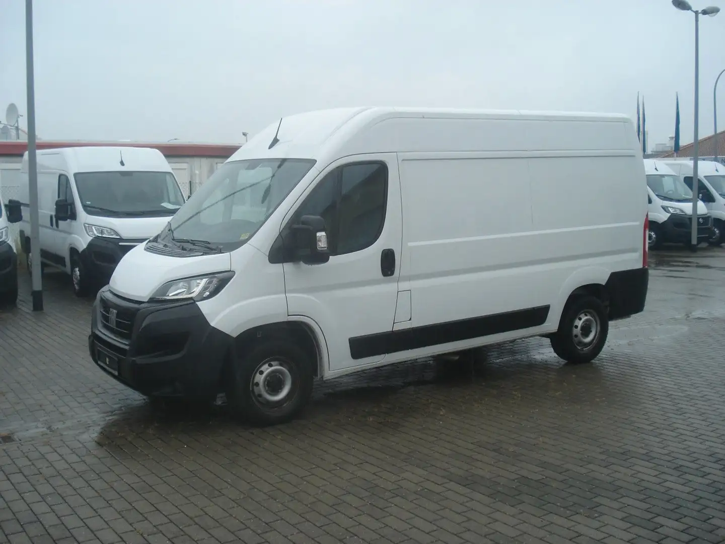 Fiat Ducato Hochr.-Kasten 33 120 L2H2 38430Km Klima Weiß - 1