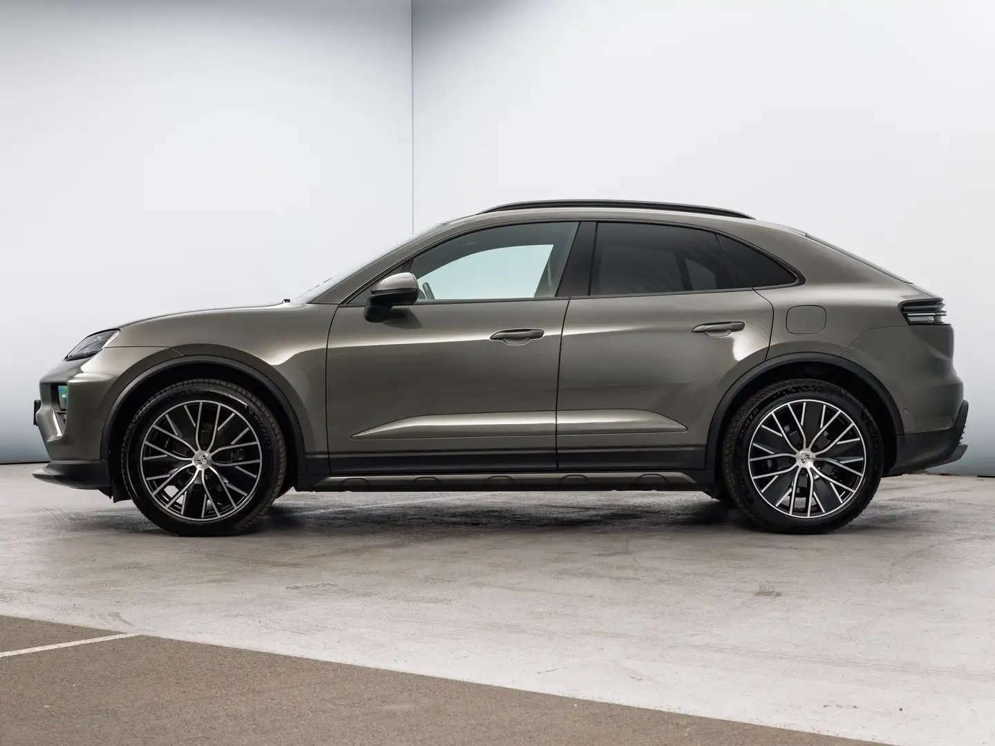 Porsche Macan 4 Grün - 2