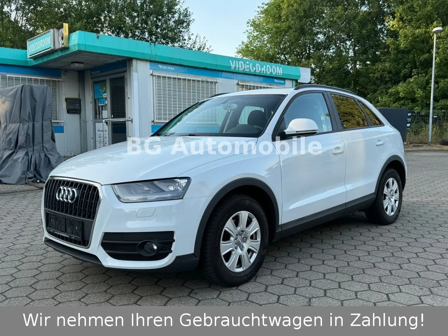 Audi Q3 2.0 TFSI quattro *Automatik*Klimaautomatik* Weiß - 1