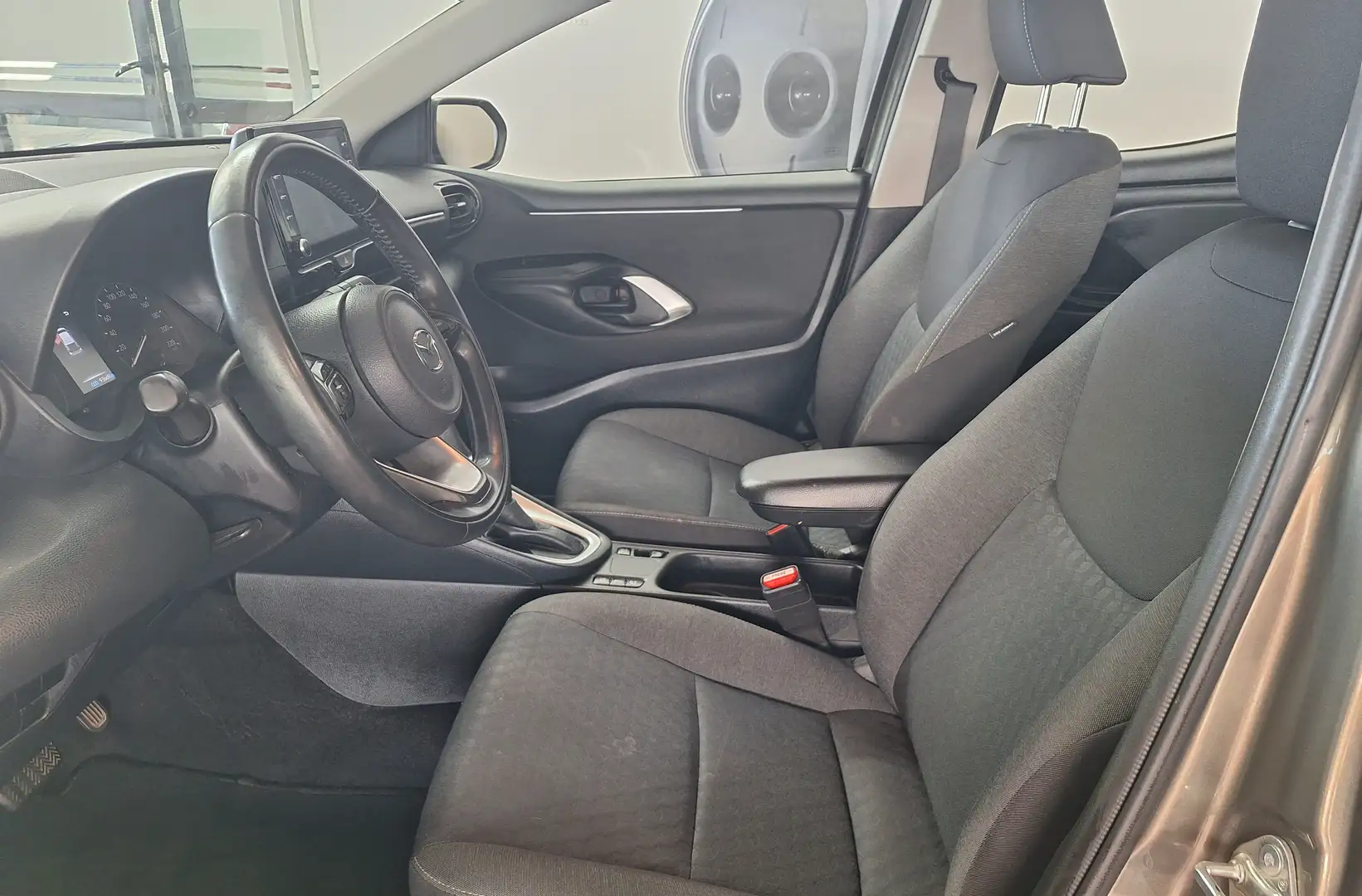 Mazda 2 2 IV 2022 1.5 vvt  hybrid  Comfort  e-cvt Grigio - 2