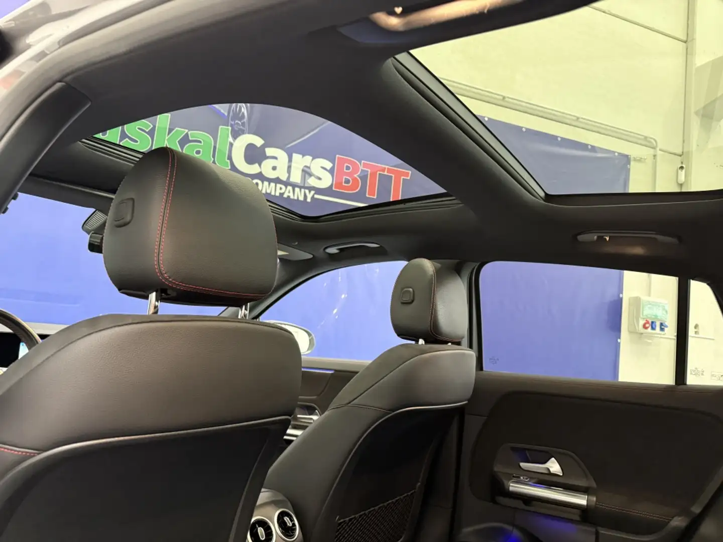 Mercedes-Benz GLA 250 4Matic 8G-DCT Gris - 1