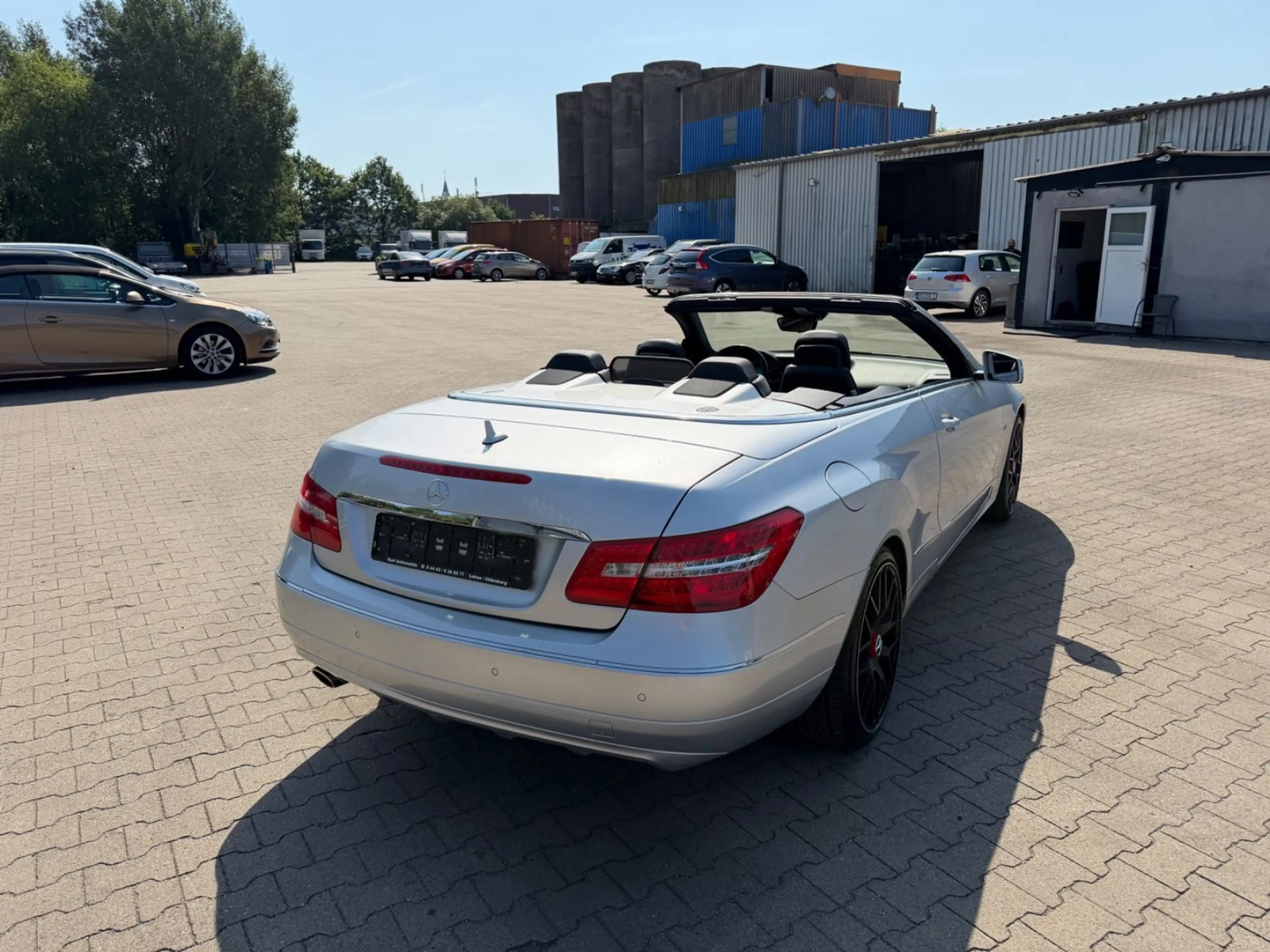 Mercedes-Benz E 250 E Cabrio CDI/NAVI/XENON/TEMPOMAT/EURO5 — photo 5