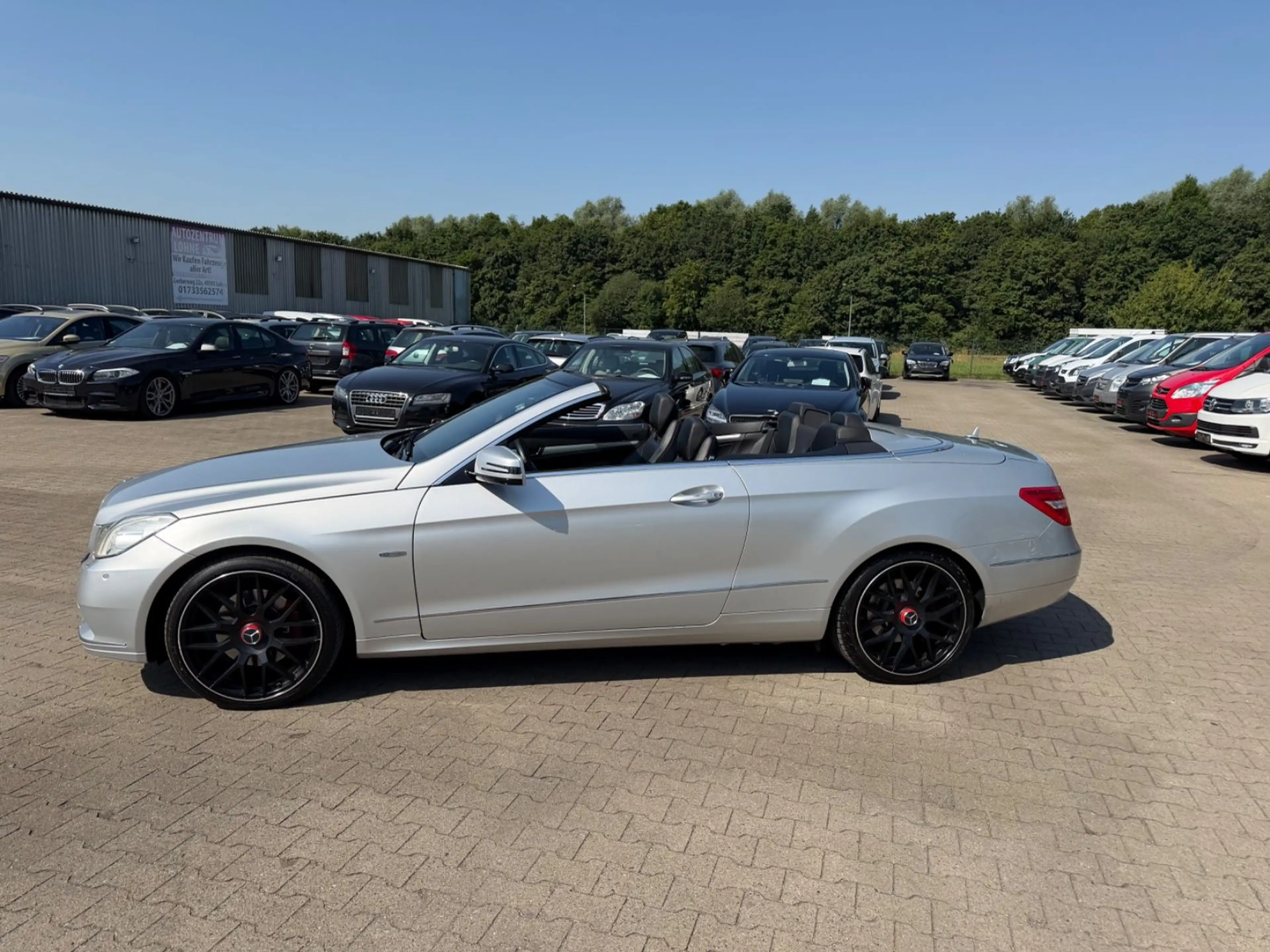 Mercedes-Benz E 250 E Cabrio CDI/NAVI/XENON/TEMPOMAT/EURO5 — photo 8