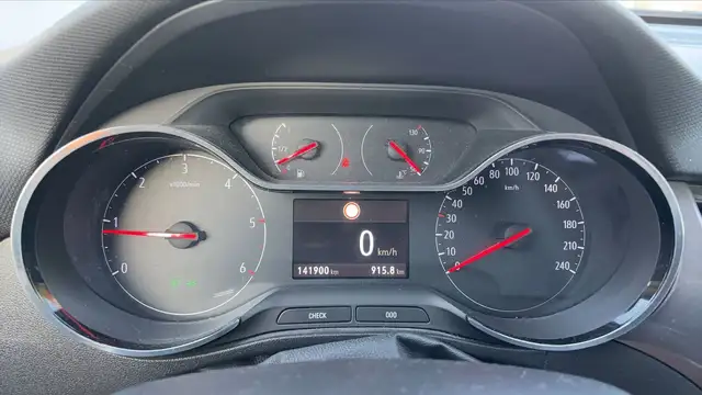 Opel Crossland X view 12