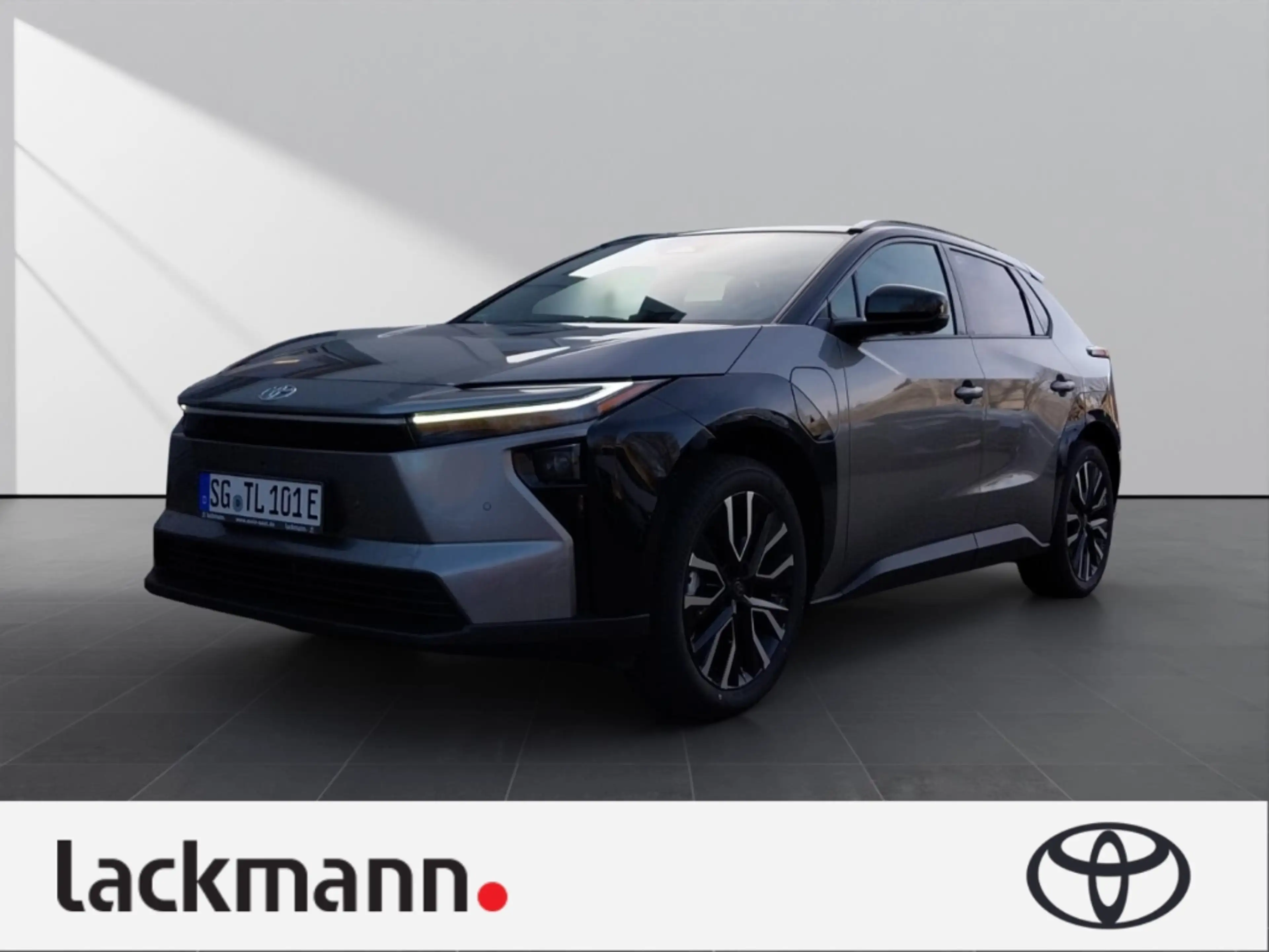 Toyota bZ4X AWD Lounge Elektromotor 252 kW 73 kWh,