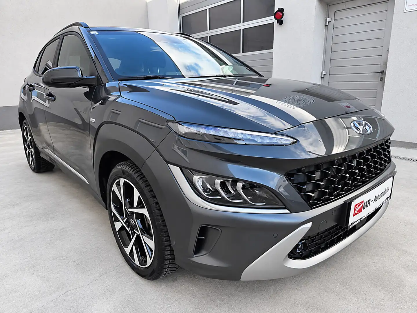 Hyundai KONA Kona 1,6 CRDi 48V 4WD Prestige Line DCT Aut. Silber - 1
