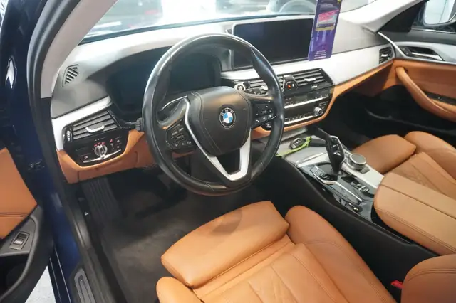BMW 5 Series view 7
