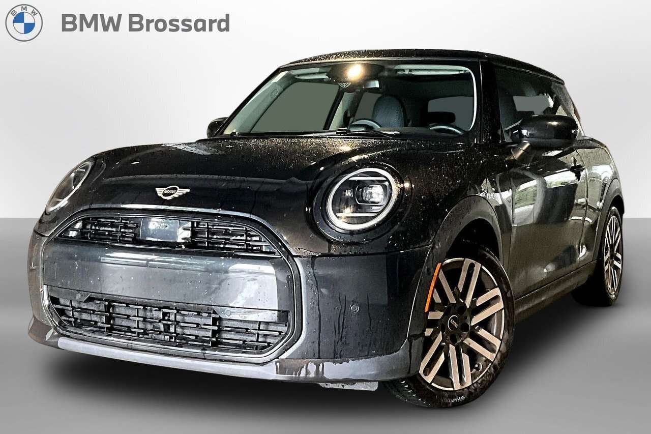 2025 MINI 3 Door Cooper C HUD | Panoramic sunroof | Navigation / Af