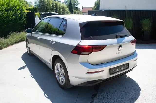 Volkswagen Golf view 2