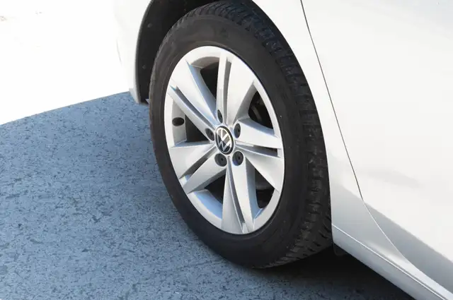 Volkswagen Golf view 7