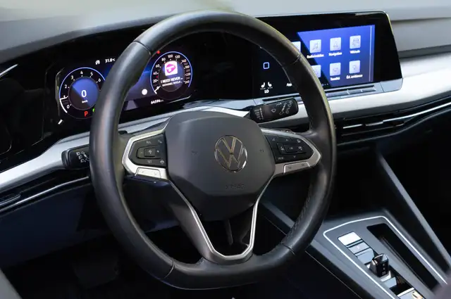 Volkswagen Golf view 9