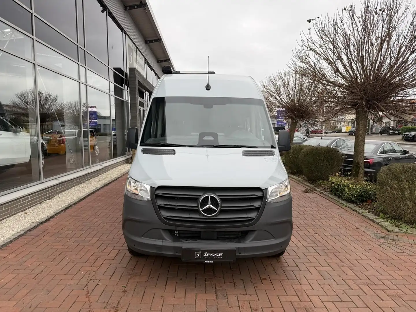 Mercedes-Benz Sprinter 317 CDI Aut. Luxuswohnmobil voll ausgestattet Silber - 2