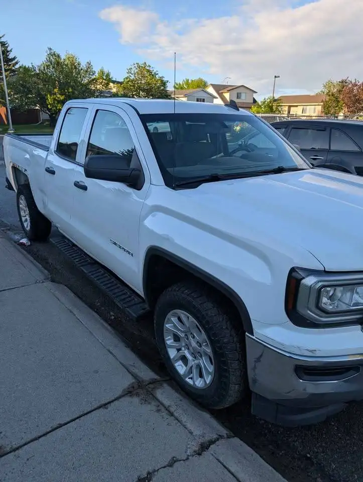 GMC Sierra 1500 fotografie GMC Sierra 1500