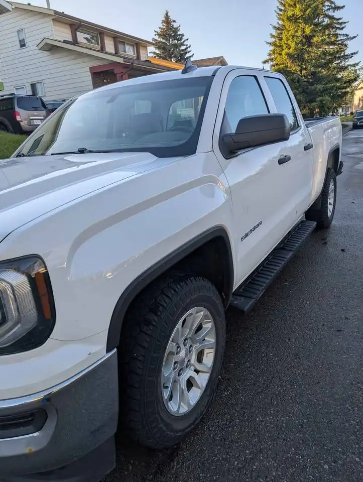 GMC Sierra 1500 fotografie GMC Sierra 1500