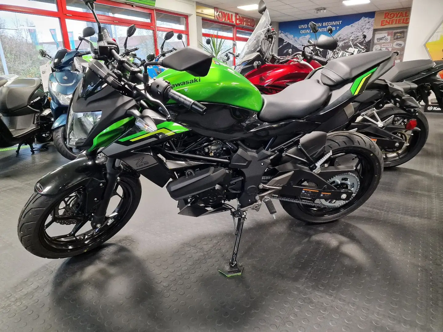Kawasaki Z 125 verschiedene Farben Negro - 1