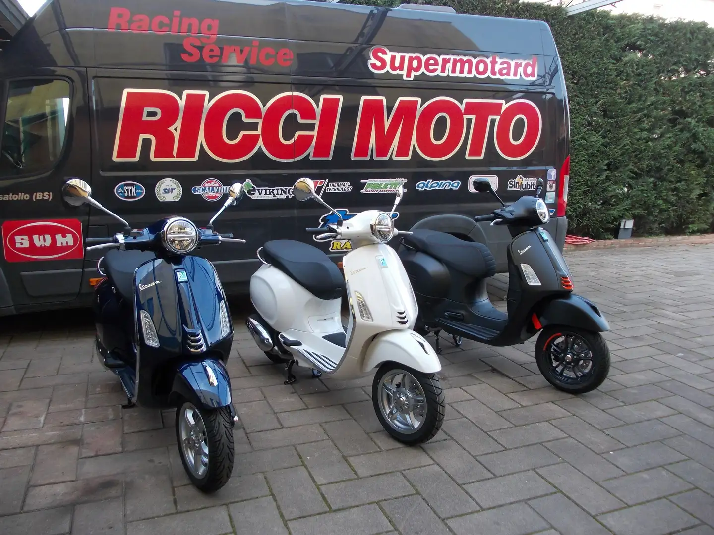 Vespa 125 PRIMAVERA e GTS Alb - 1