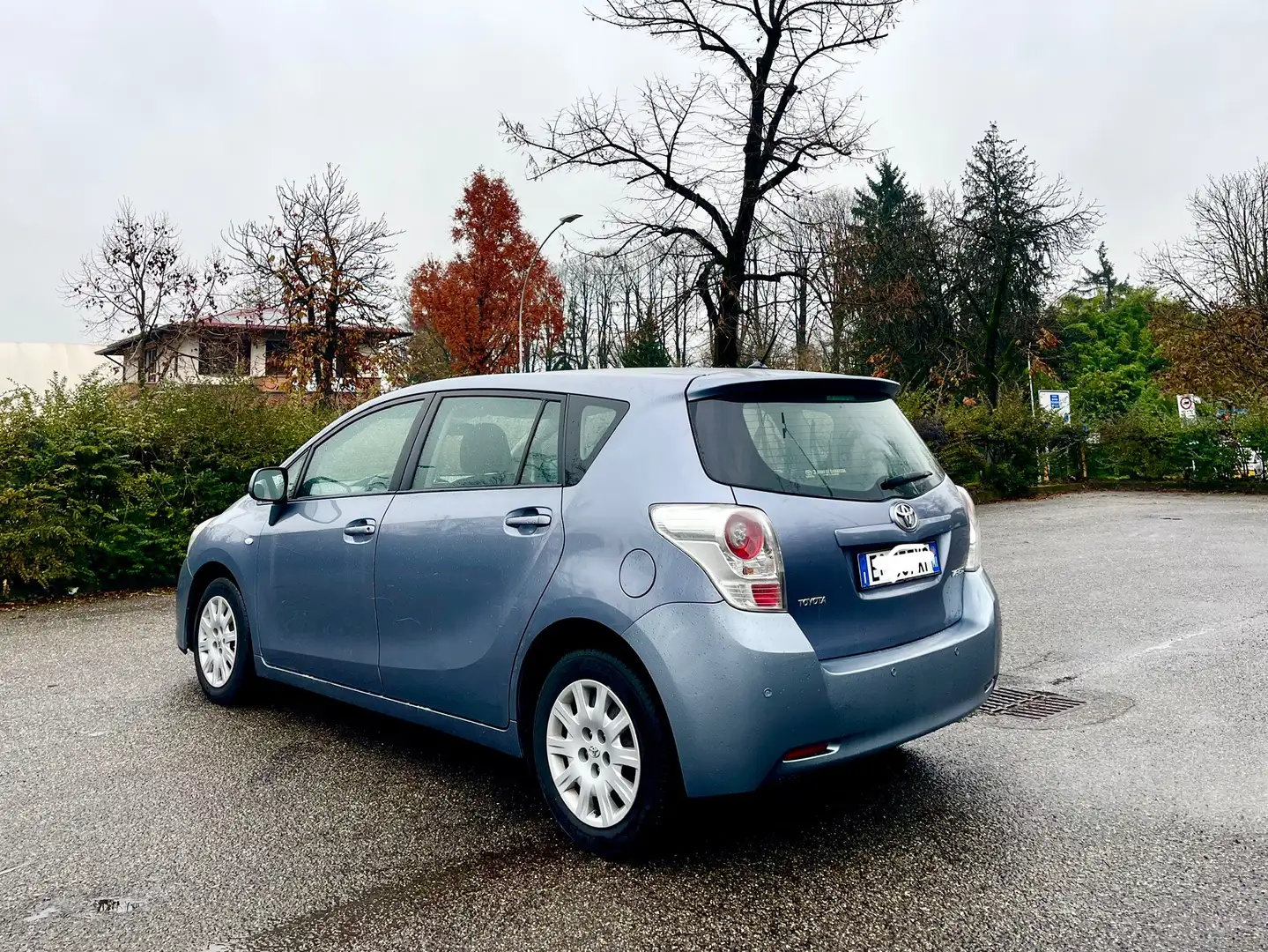 Toyota Verso 2.0 d-4d Sol mt - 2