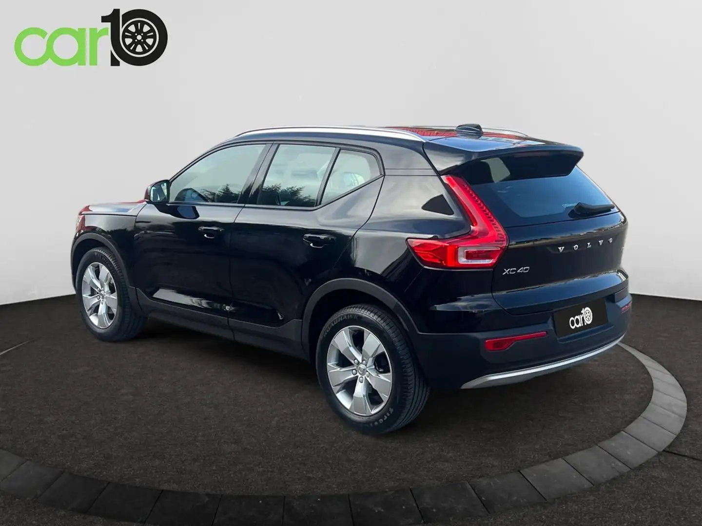 Volvo XC40 T3 Momentum Negro - 2