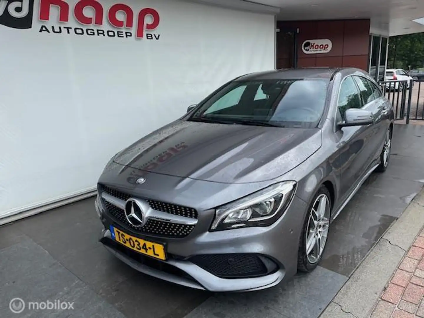 Mercedes-Benz CLA 180 Shooting Brake Business Solution AMG FOTO,S VOLGEN Grijs - 2