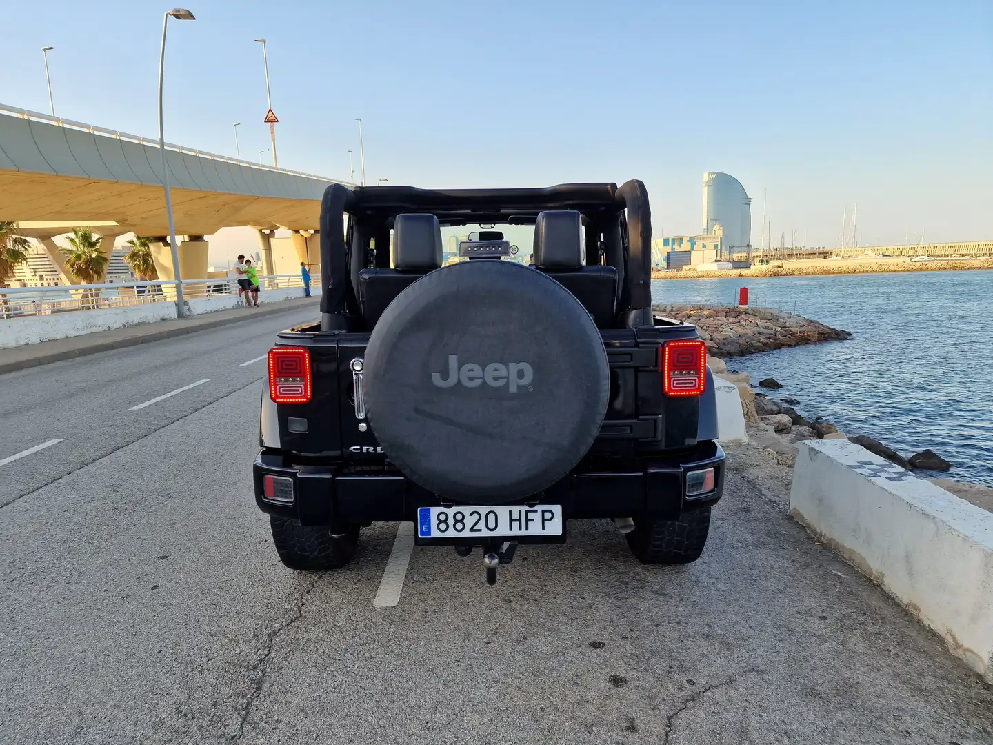 Jeep Wrangler Wrangler 2.8CRD Sahara Aut. Sahara Negro - 2
