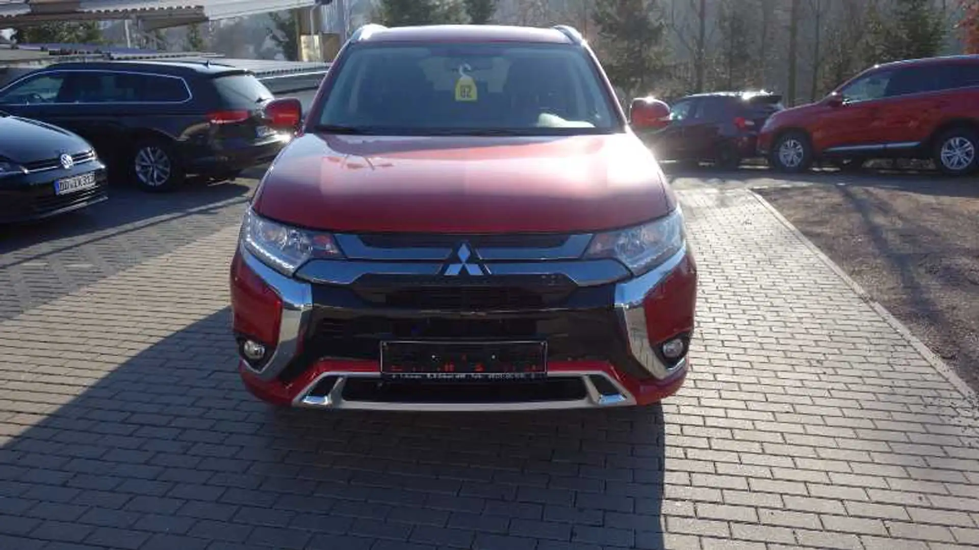 Mitsubishi Outlander PHEV 2.4 Spirit Navi,Standheizg,elektr.Sitzeinst. Rot - 2