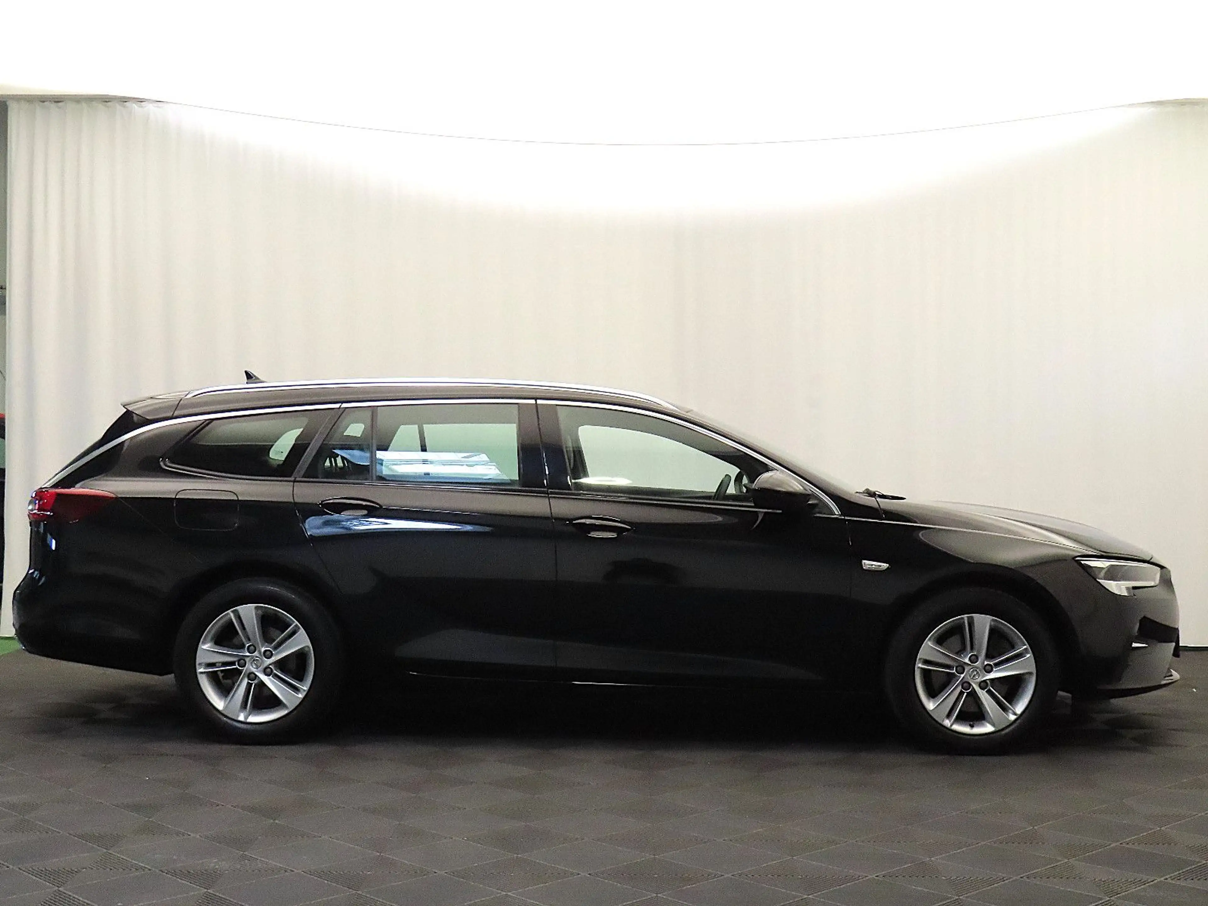Opel Insignia ST 2.0 Business Automatik 4x4 Allrad — photo 8