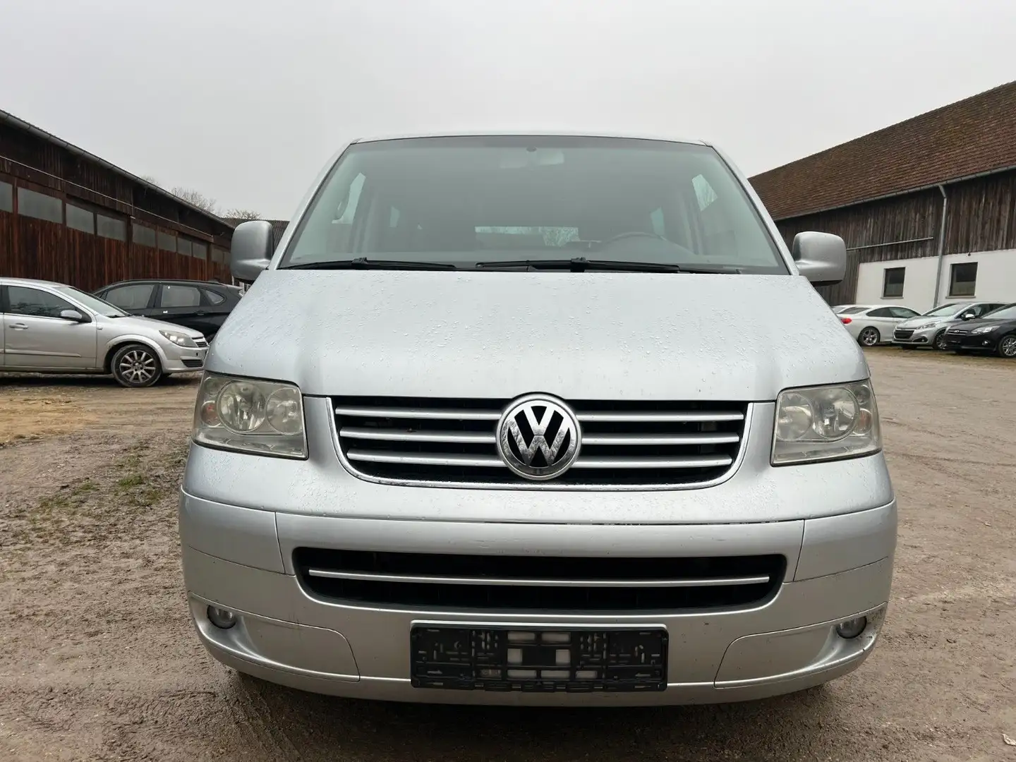 Volkswagen T5 Multivan 2.5 TDI Comfortline Aut. *7-SITZER* Silber - 2