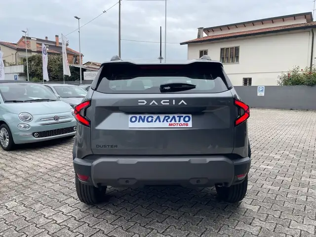 Dacia Duster view 6