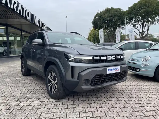Dacia Duster view 3