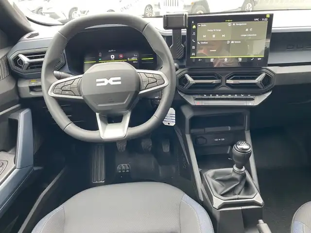 Dacia Duster view 8