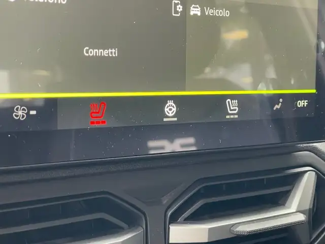 Dacia Duster view 12