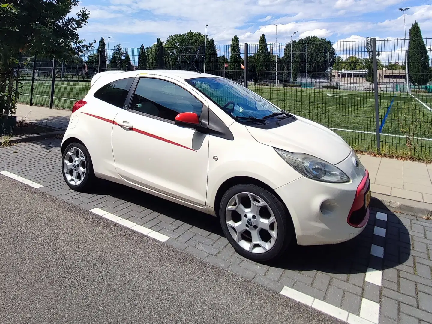 Ford Ka/Ka+ Ka/Ka+ 1.2 Grand Prix s/s Wit - 2