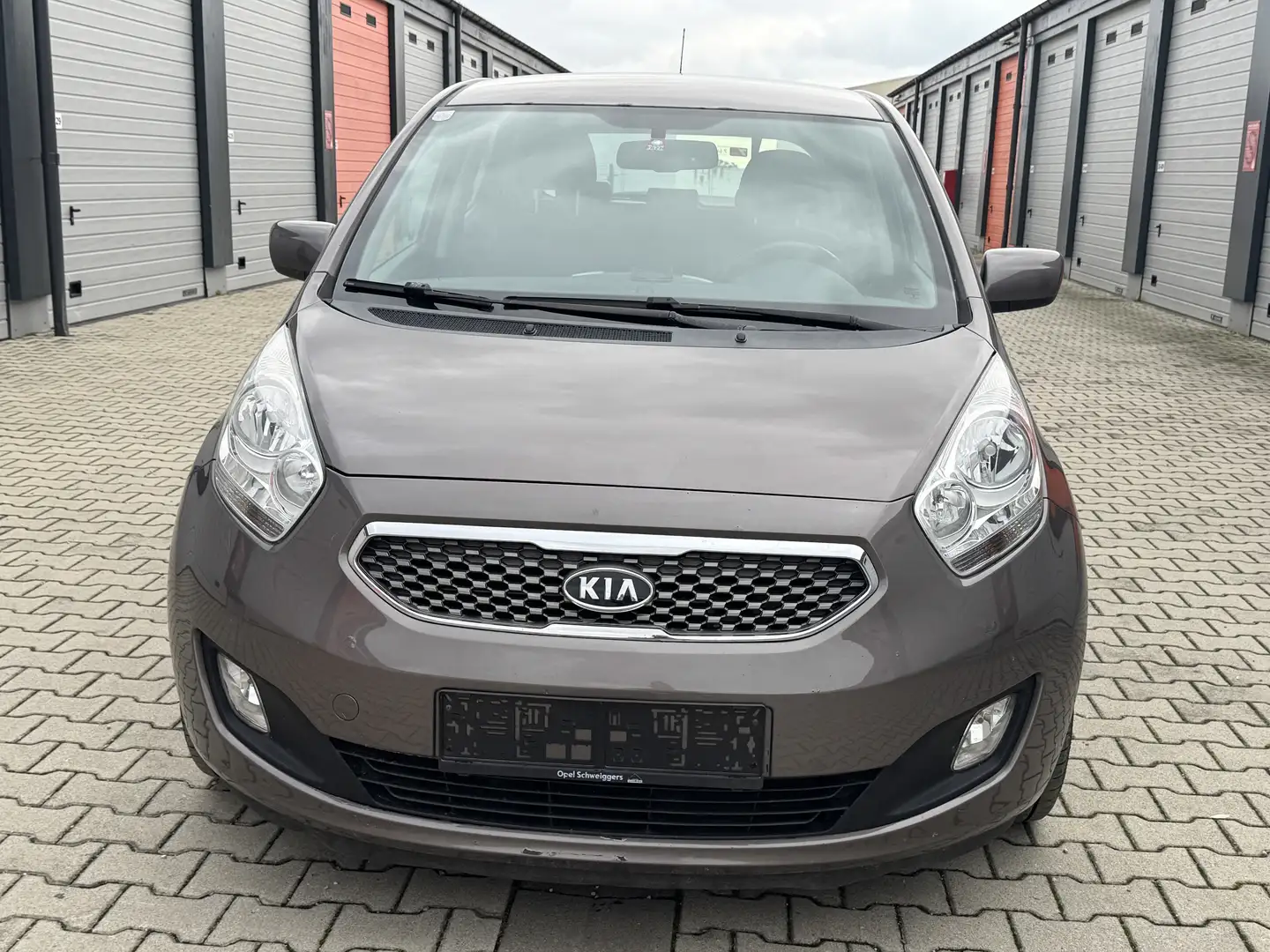 Kia Venga Attract Braun - 1