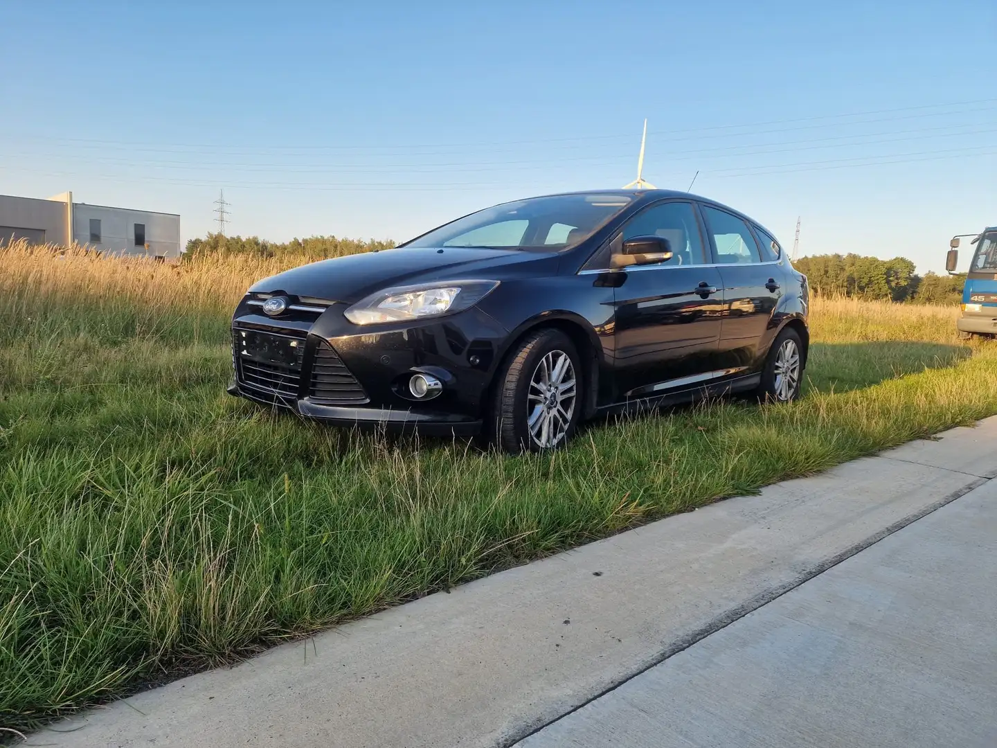 Ford Focus Focus 1.0 EcoBoost ECO.Tech.Champions Edition Zwart - 1