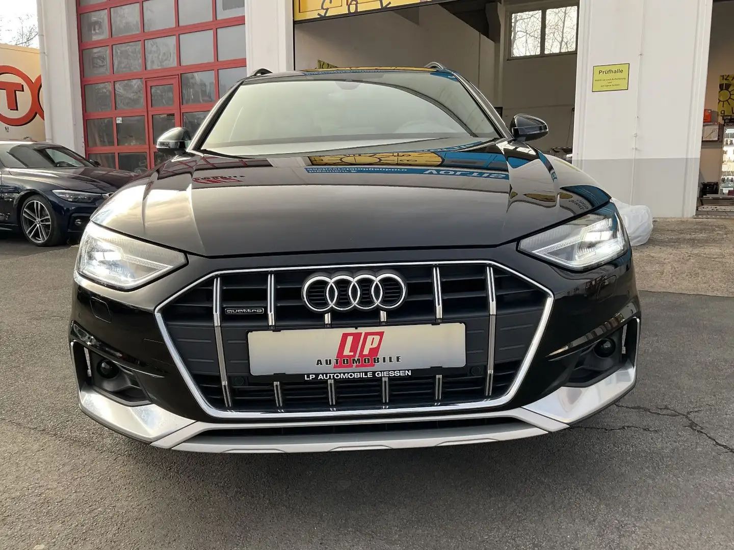Audi A4 allroad quattro 45 TFSI ACC Kamera Alcantara Schwarz - 2
