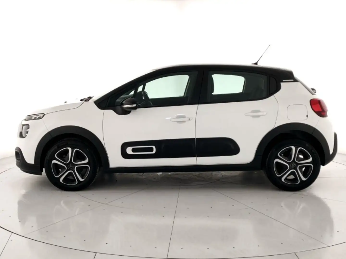 Citroen C3 1.2 puretech Shine s&s 83cv Bianco - 2