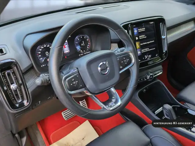 Volvo XC40 view 14