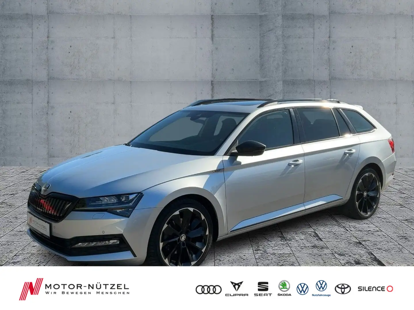 Skoda Superb Combi iV TSI DSG SPORTLINE BEAM+AHK+PANO Silber - 1