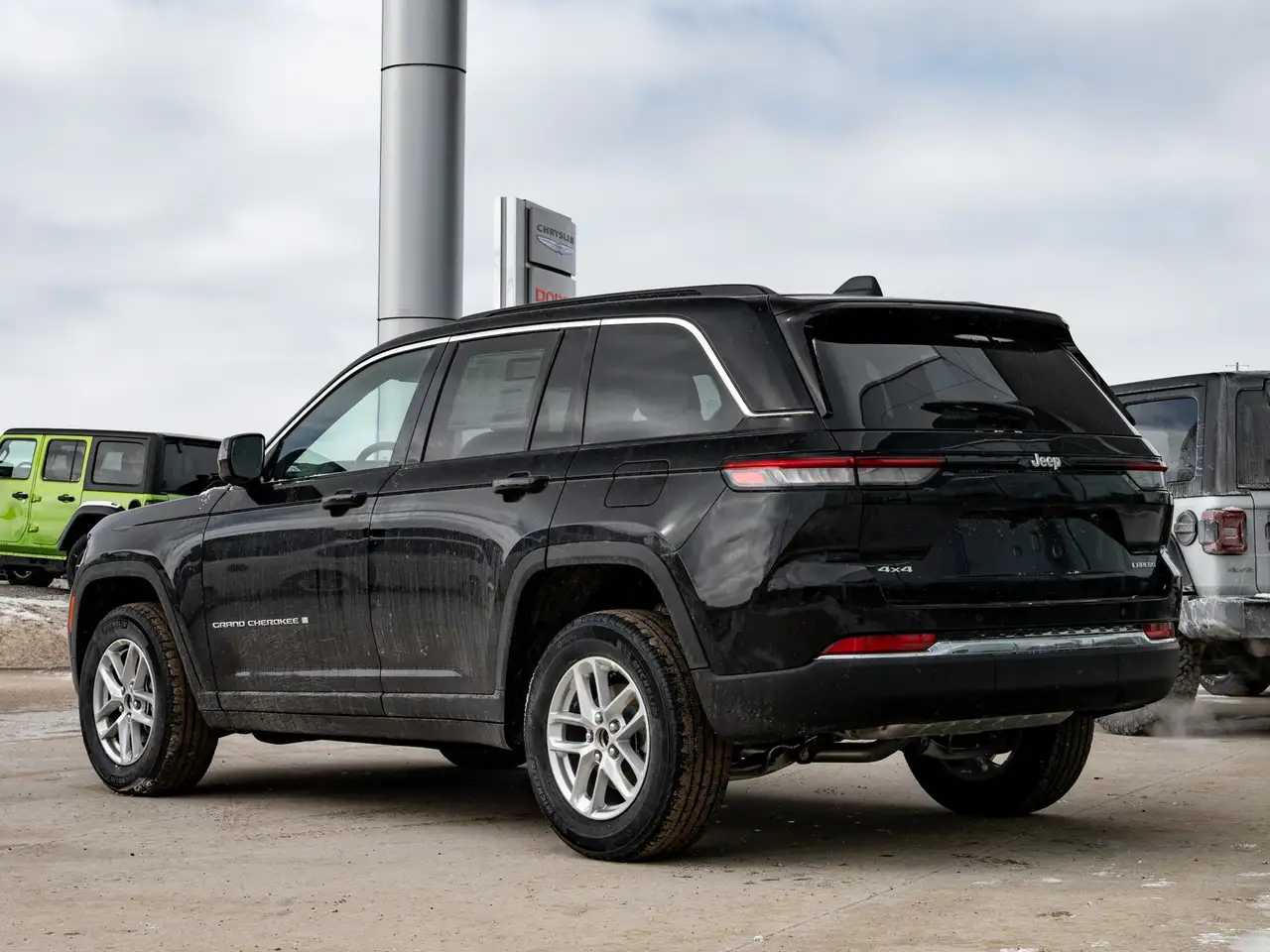 Jeep Grand Cherokee снимка Jeep Grand Cherokee