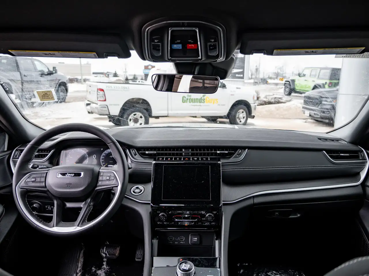 Jeep Grand Cherokee снимка Jeep Grand Cherokee