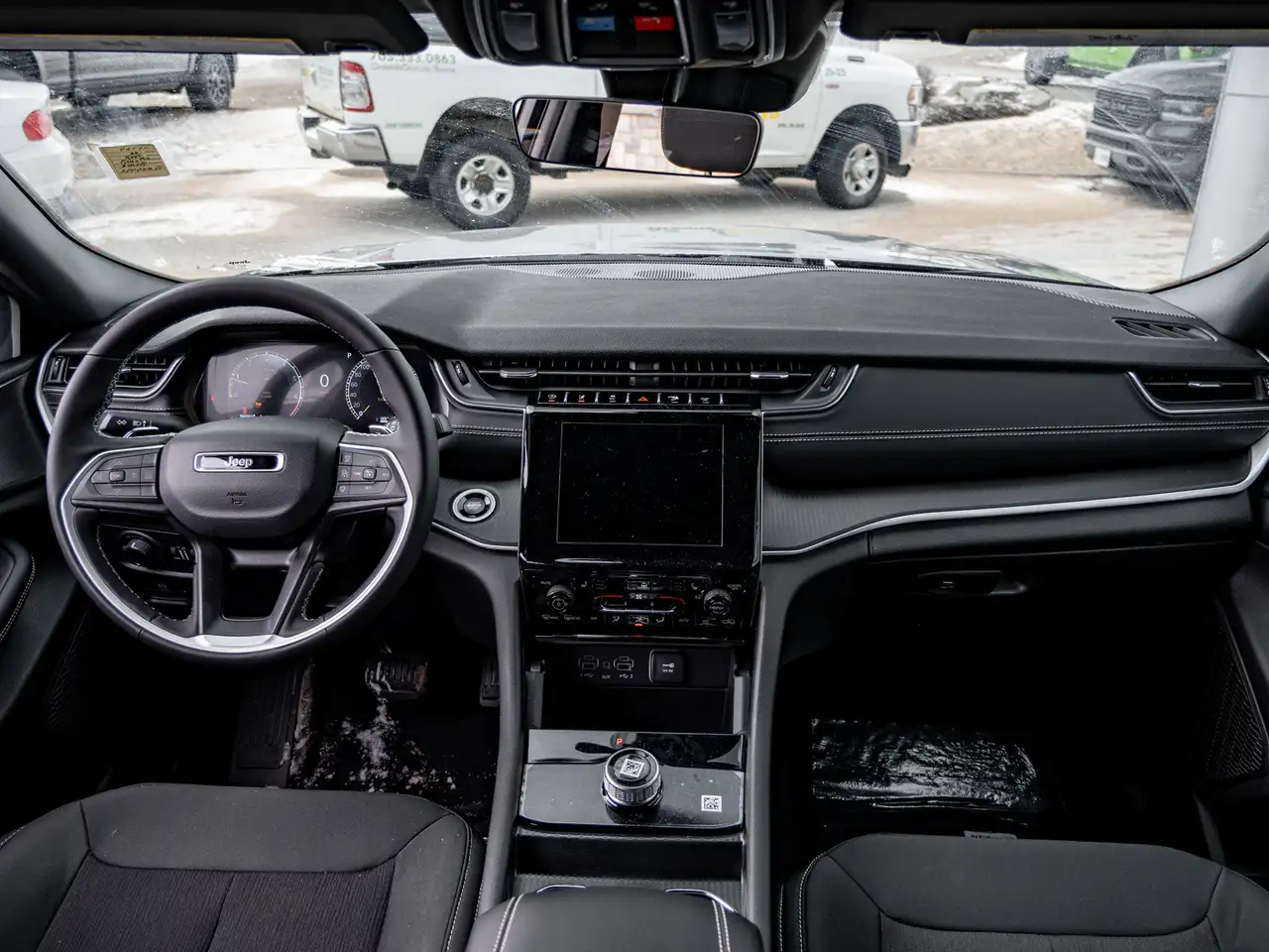 Jeep Grand Cherokee снимка Jeep Grand Cherokee