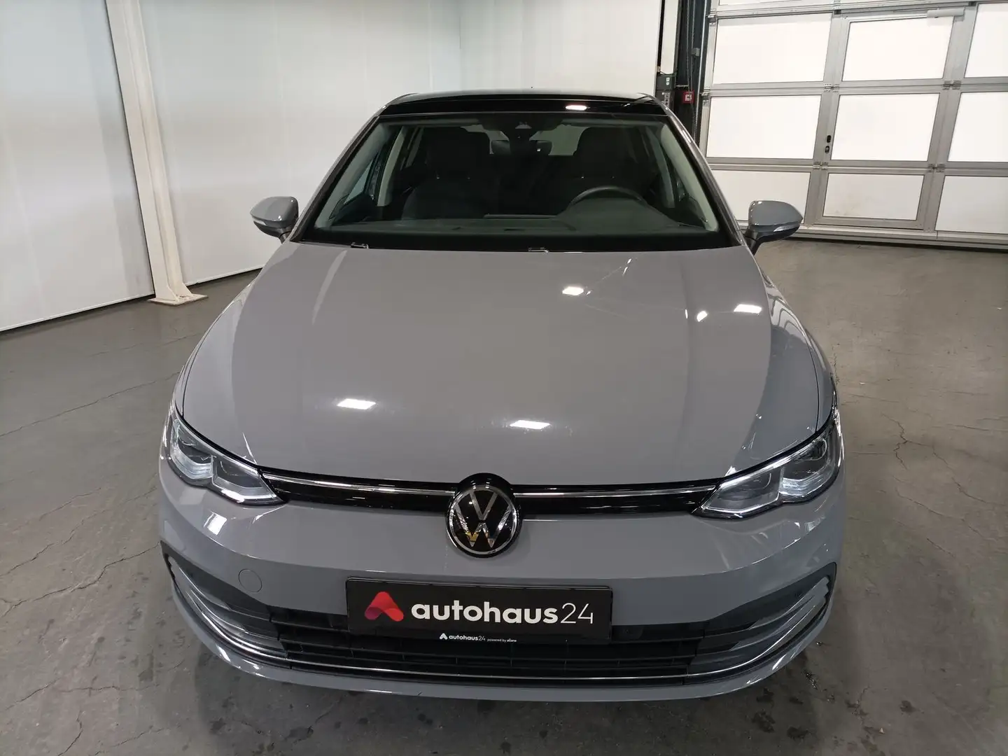 Volkswagen Golf VIII 2.0 TDI Active DSG|IQ.Light|ACC|Pano Grijs - 2