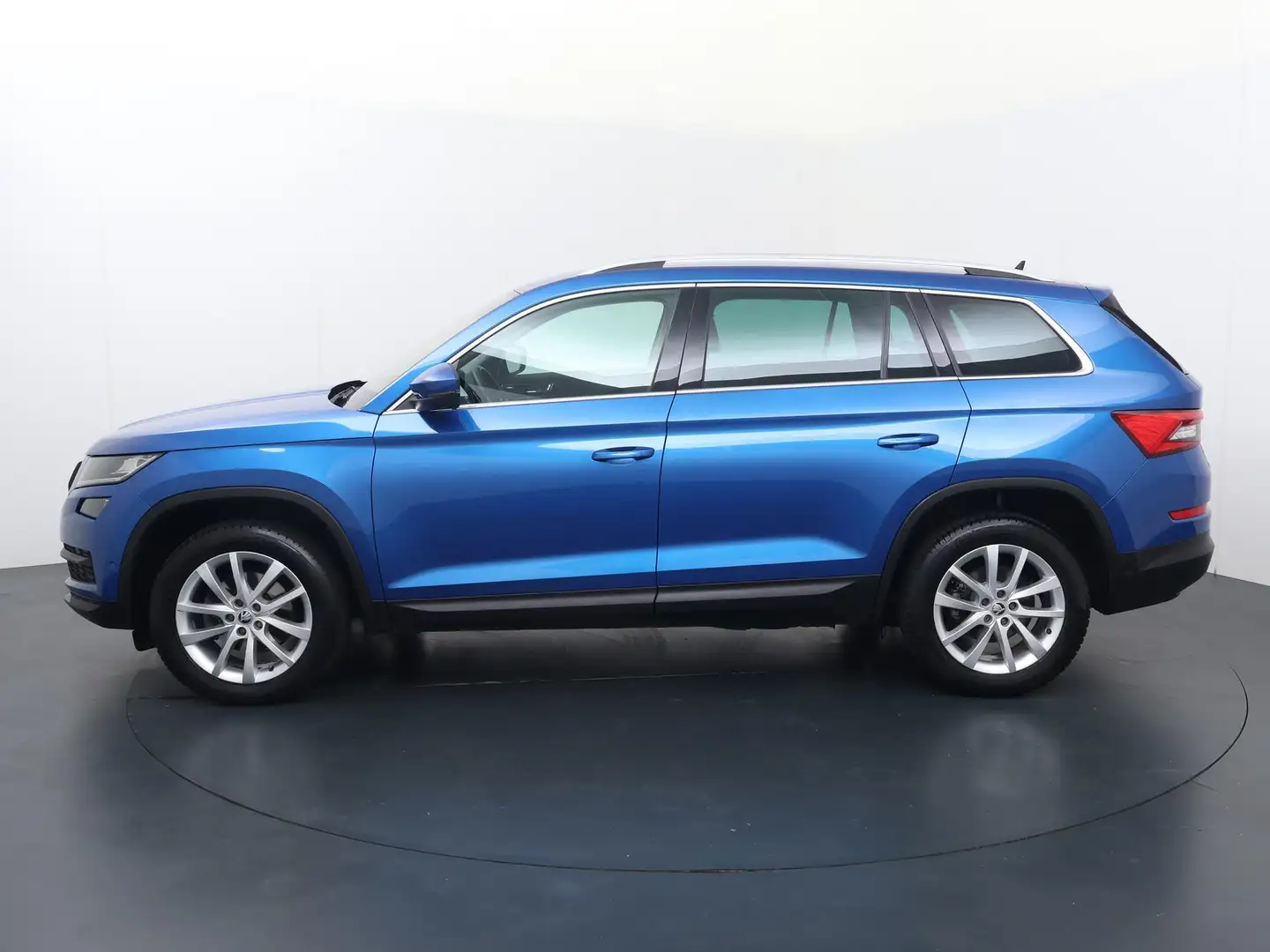 Skoda Kodiaq 1.5 TSI Business Edition Plus | 150 PK | Automaat Blauw - 2