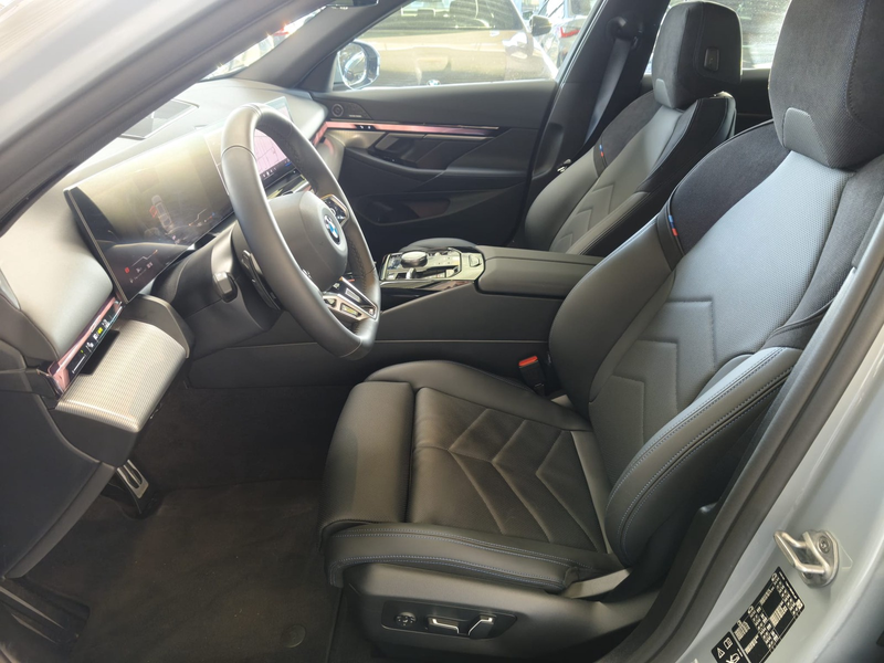 BMW 520 d xDrive Tour. M Sport AHK/RFK/20"/H&K — photo 8
