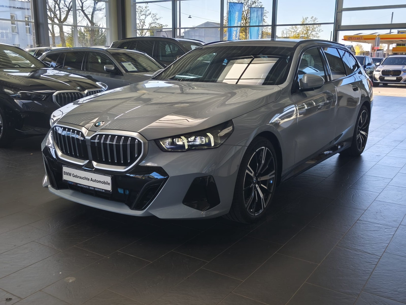 BMW 520 d xDrive Tour. M Sport AHK/RFK/20"/H&K — photo 3